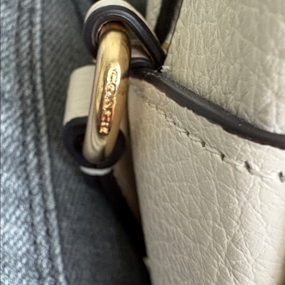 Coach Jamie Camera Crossbody Bag - Picture 4 of 10
